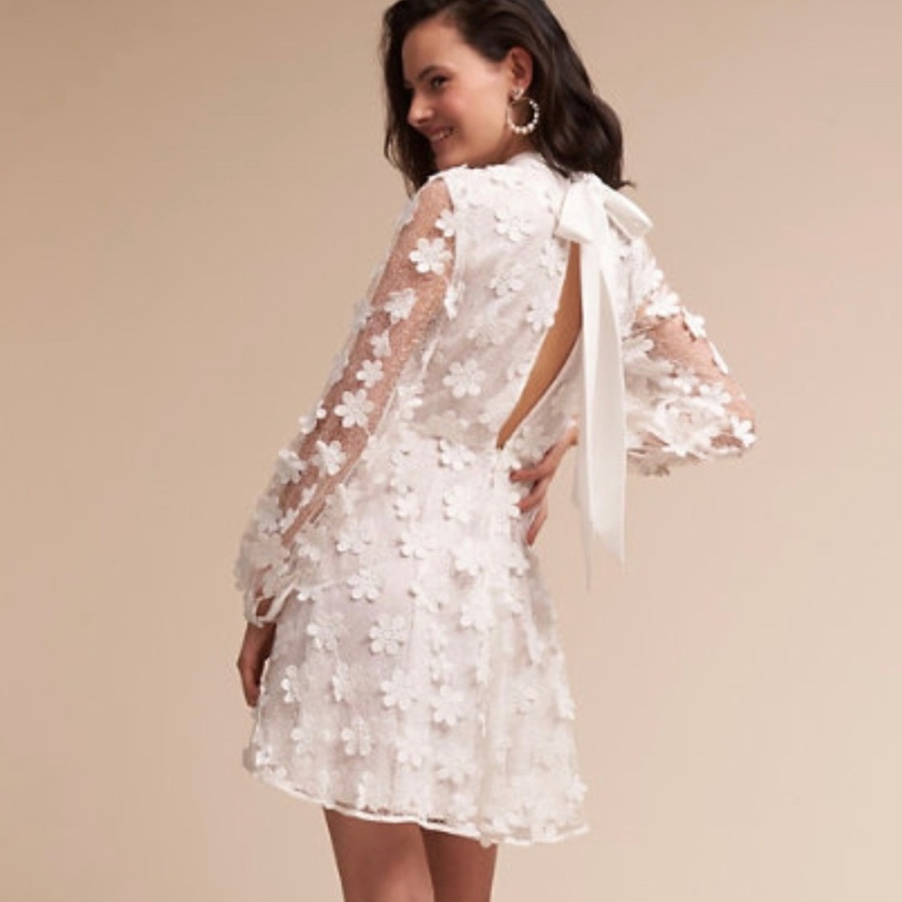 Brand new Steve May 3D Floral Dress 🌸